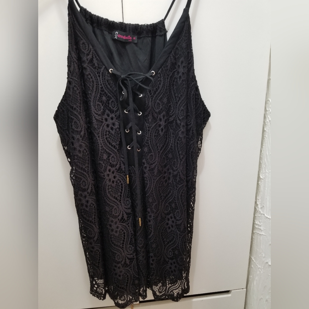 Fully Lined Cotton Lace Top